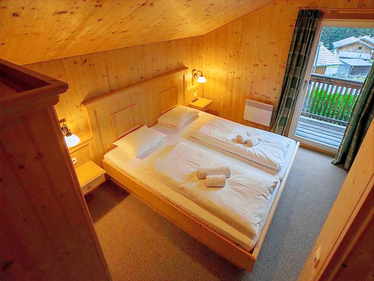 Charming vacation home with pool, terrace & sauna | Ski nearby | Dogs allowed — photo 4