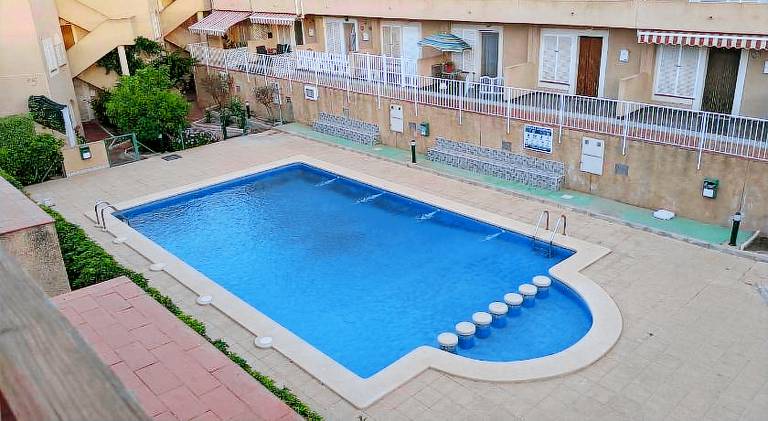 Villa with pool & terrace — photo 4