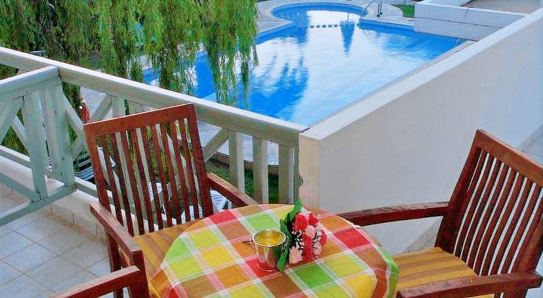 Holiday apartment with garden, terrace & BBQ — photo 4