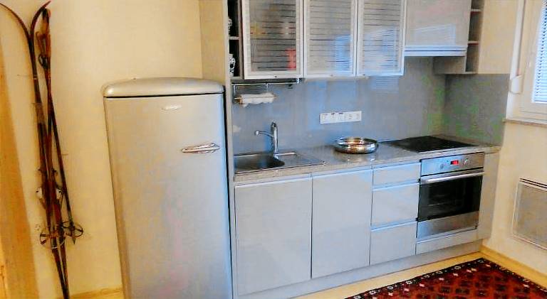 Rental apartment with patio — photo 5