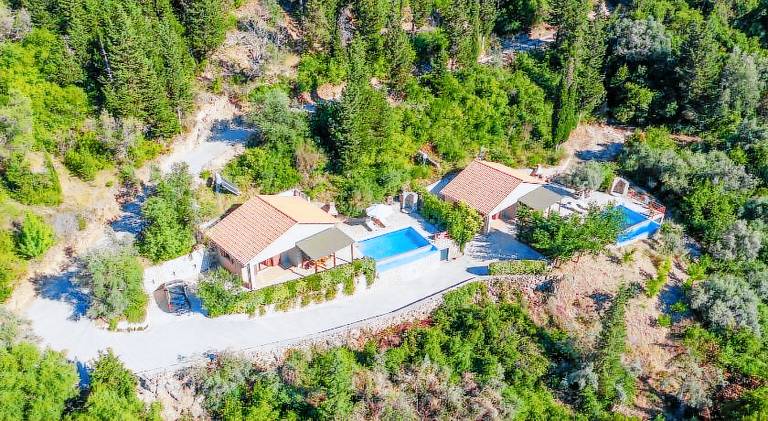 Villa with terrace, private pool & barbeque — photo 5