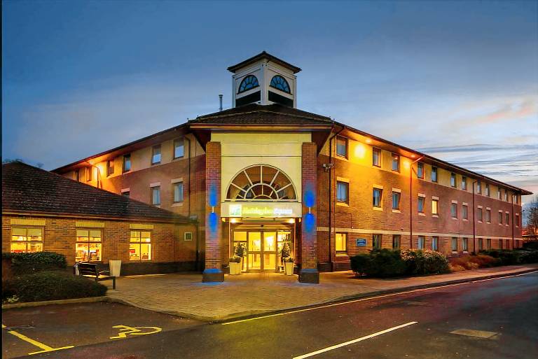 Holiday Inn Express Warwick Stratford upon Avon By IHG