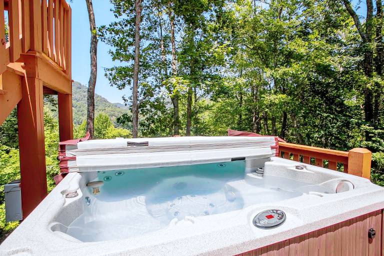 Log Cabin with Hot Tub & Views — photo 2