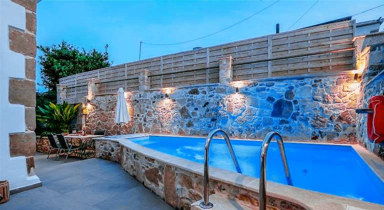 Villa with terrace, grill & garden — photo 3