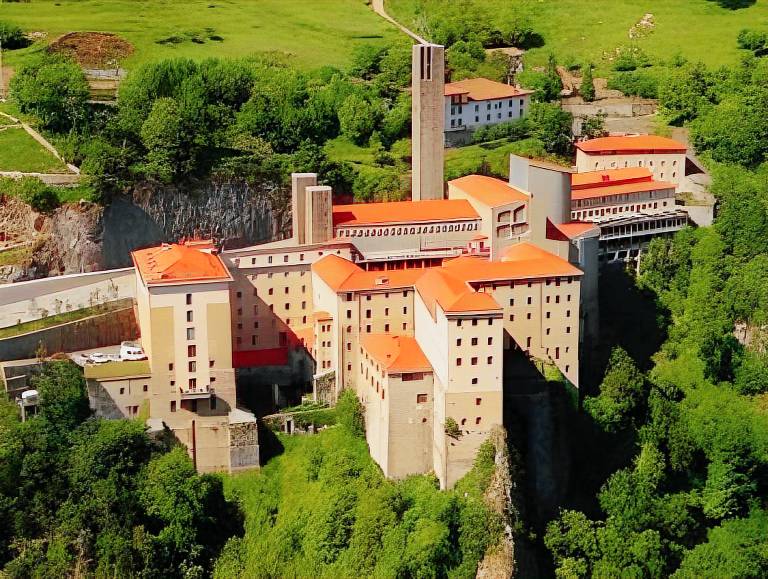 Iraipe Santuario de Arantzazu Hotel in Oñati