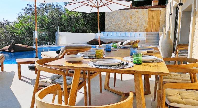 Villa with garden, private pool & terrace — photo 4