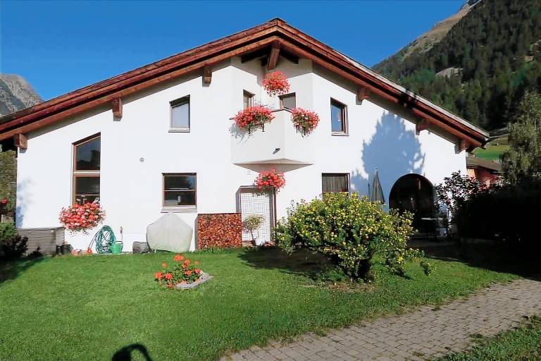 Ferienwohnung  Bever