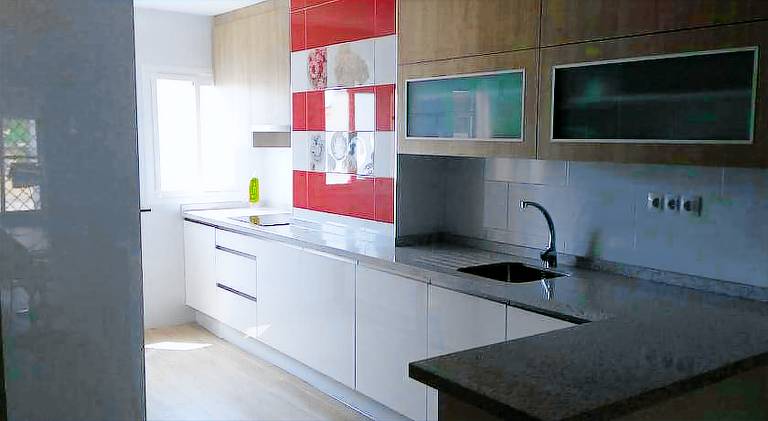 Holiday apartment with pool — photo 4