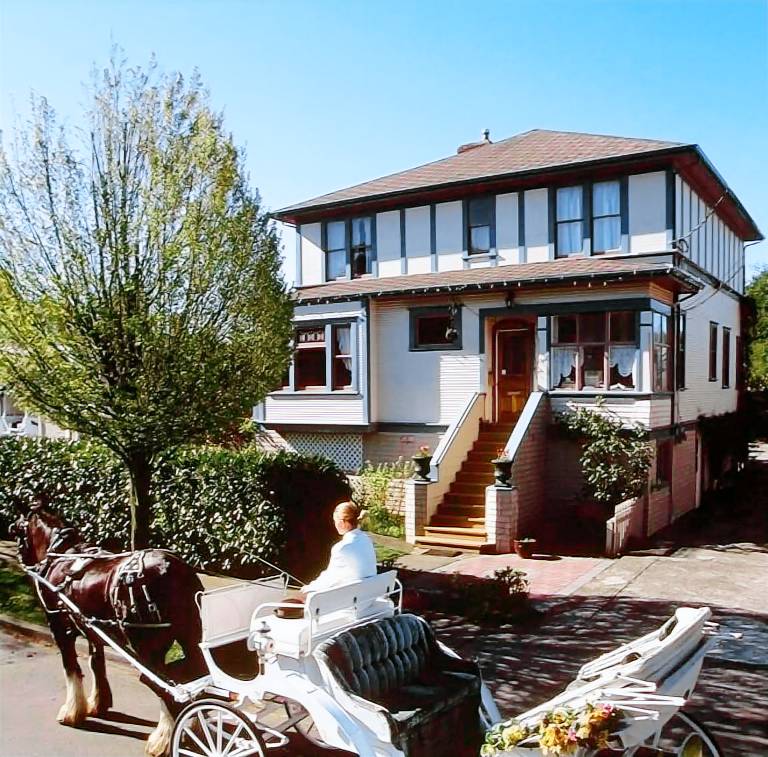 Bed and breakfast  Victoria