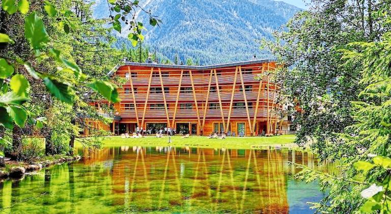 Au Charmant Petit Lac - Ecohotel Parc & Spa in Ayas