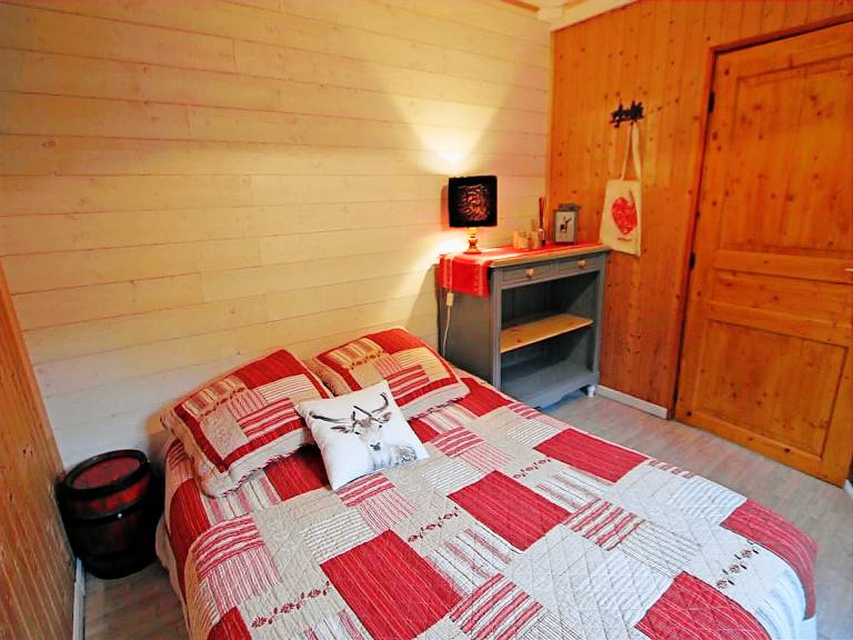 Charming Chalet with Nature Views, Near Colmar & Gérardmer, Ideal for 4, Free WiFi — photo 3