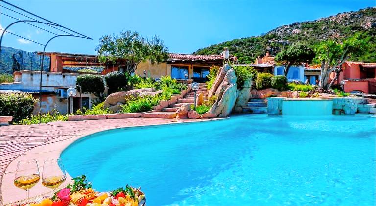Sardinia Family Villas - Villa Carmen with sea view and pool — photo 3