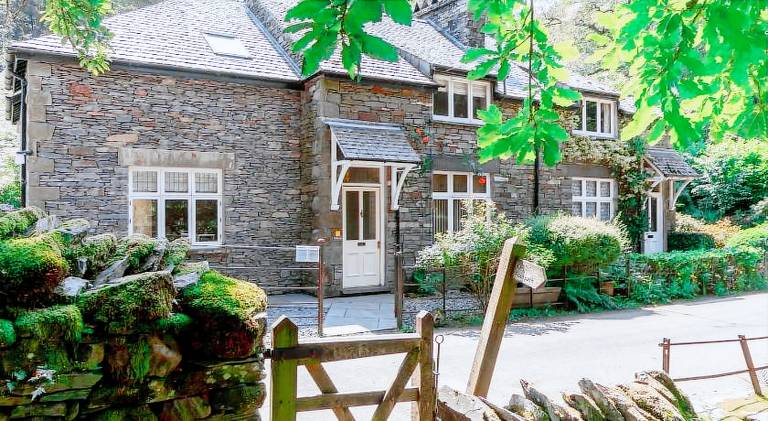 Vacation home with 3 rooms for 6 persons in Ambleside