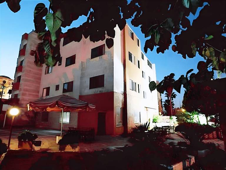Beautiful serviced apartment with garden & patio | Pets allowed in Amman