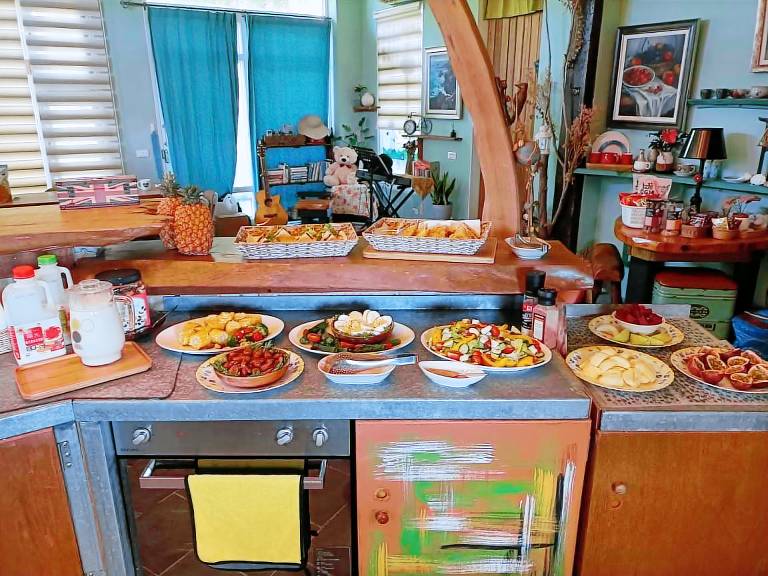House with grill & garden | Suitable for remote work | Pets are welcome — photo 5