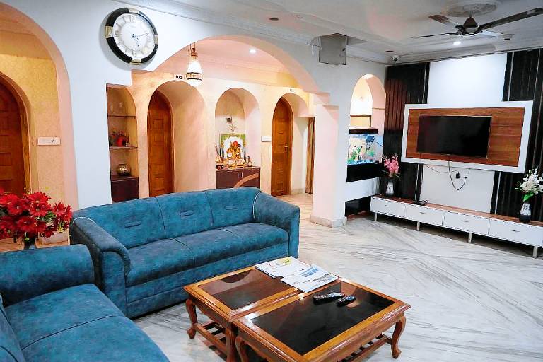 ROYAL CHETAN INN