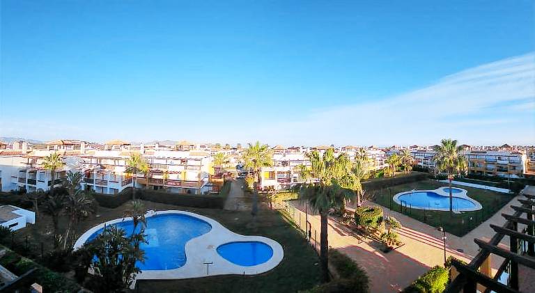Fully equipped wonderful apartment with private pool, barbeque & terrace | Pets allowed — photo 3