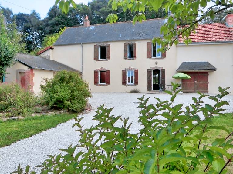 Gite with garden, barbeque & terrace — photo 2