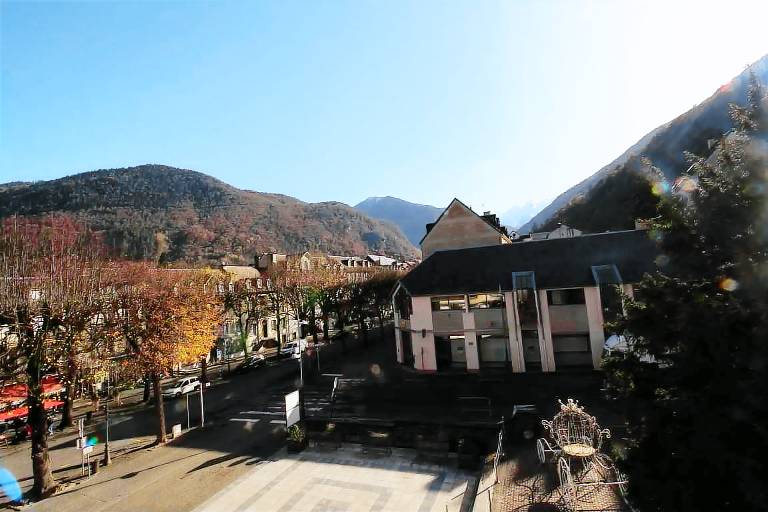 Residence England - T3 LUCHON FOR 4 PERS. FULL SOUTH PARKING — photo 2