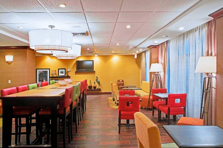 Hampton Inn Ft. Lauderdale-Commercial Blvd. — photo 3
