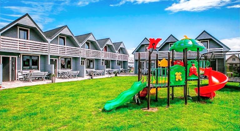 Serviced apartment with patio in Mielno