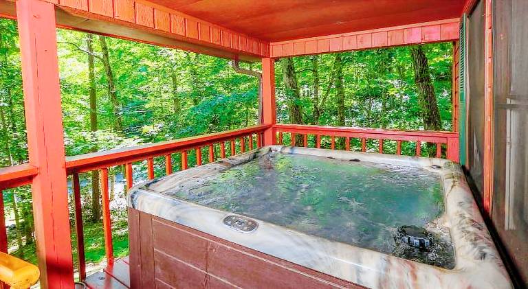 Vacation home with jacuzzi | Dogs allowed — photo 5