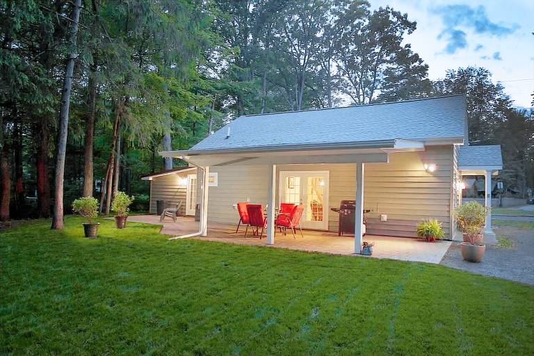 Cottage  Woodstock