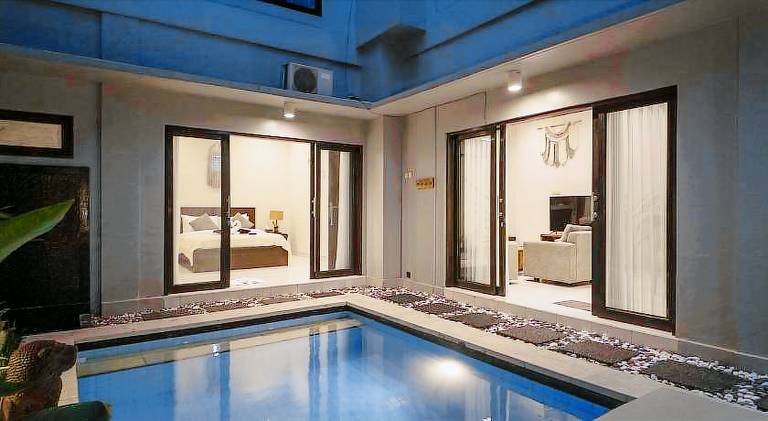 Villa with pool in Kuta