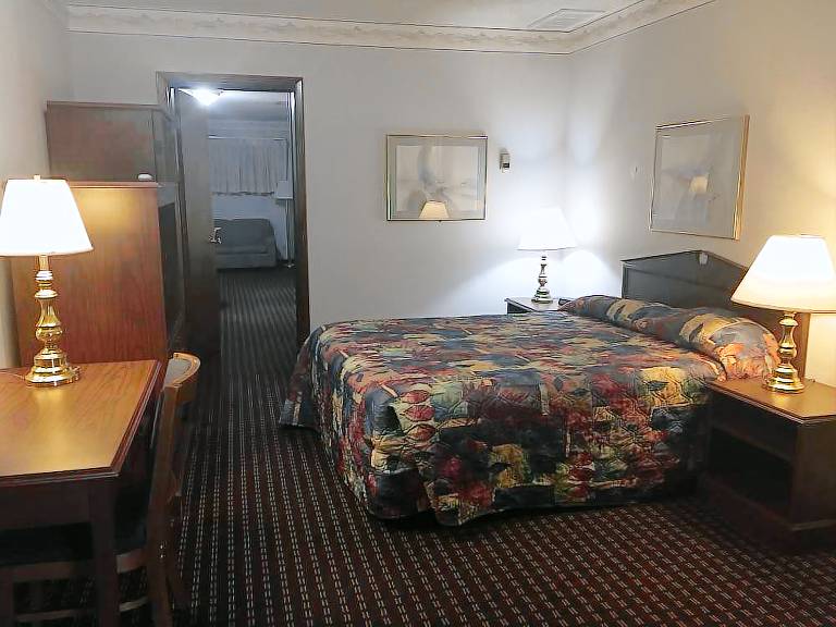 Hotel de beira de estrada Liberal