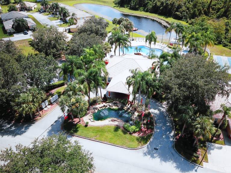 Condo  Poinciana