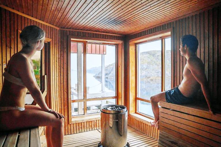 Nyvagar Rorbuhotell - By Classic Norway Hotels — photo 3