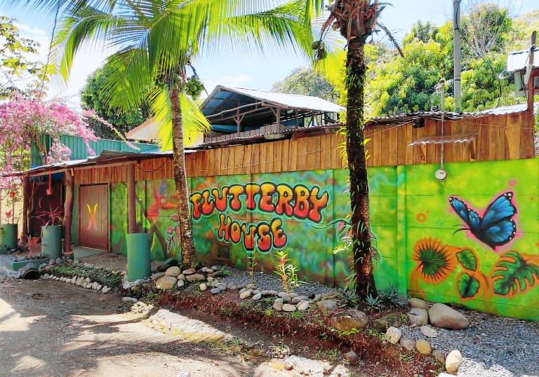 Flutterby House in Bahía Ballena