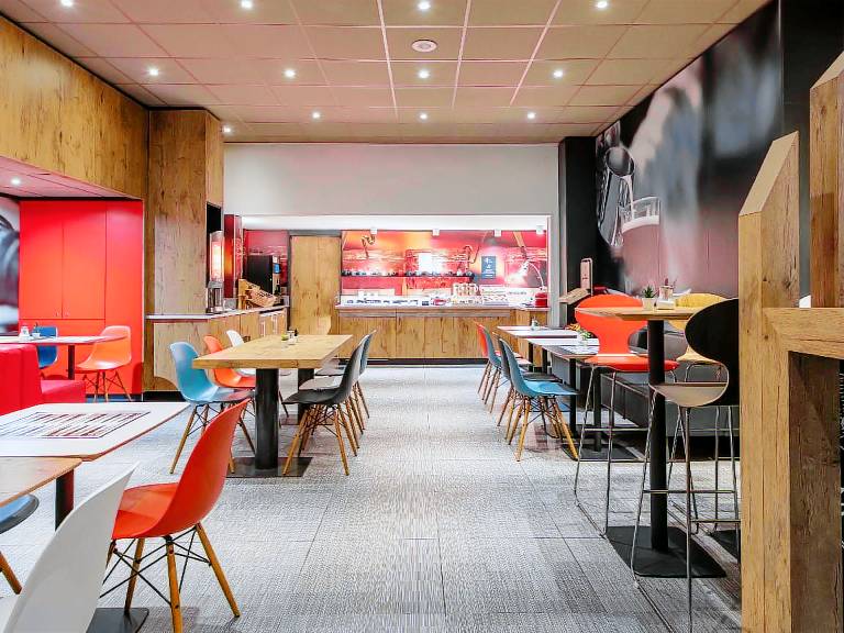 Ibis Paris Canal Saint-Martin — photo 3