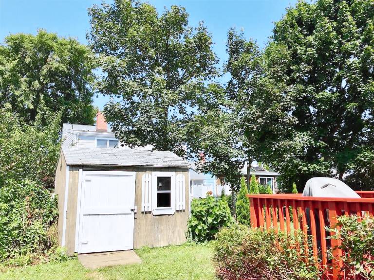 Cottage  Groton Long Point
