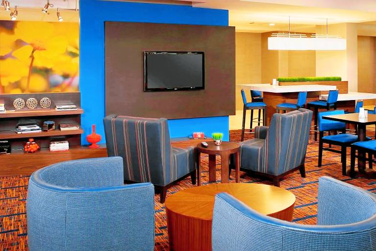 Courtyard by Marriott Toledo Maumee/Arrowhead — photo 2