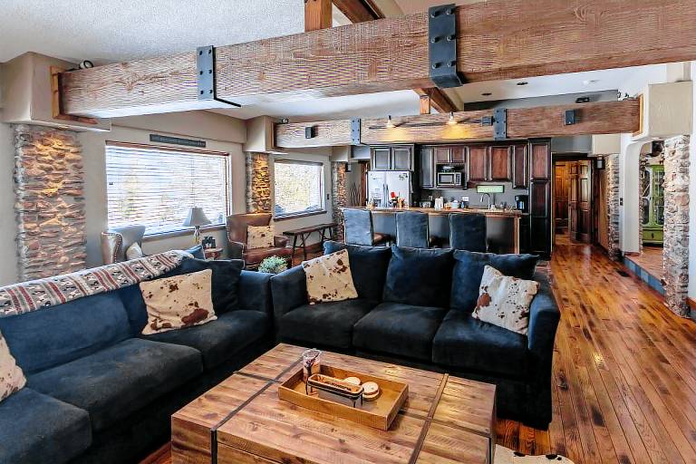 House Grand Lake