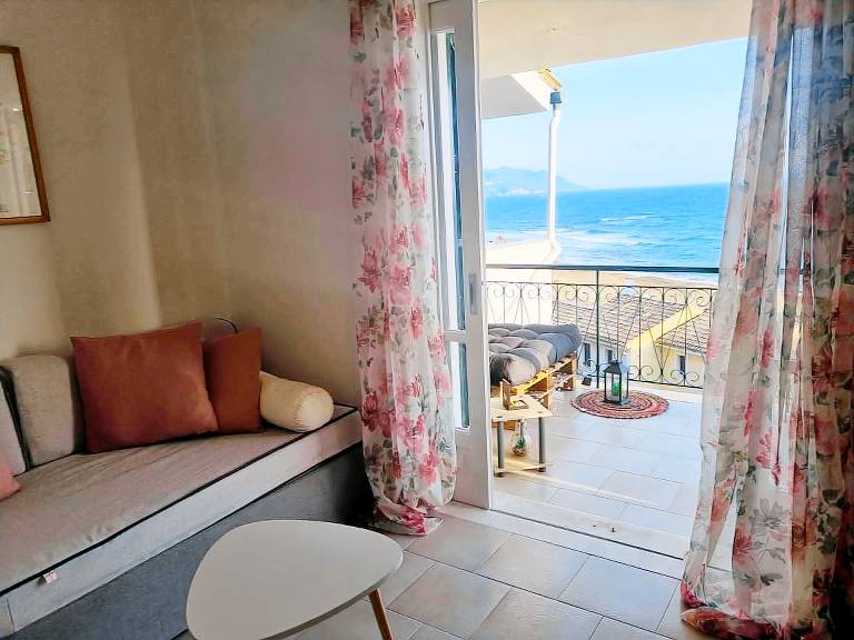Rental apartment with pool | Beach view in Corfu