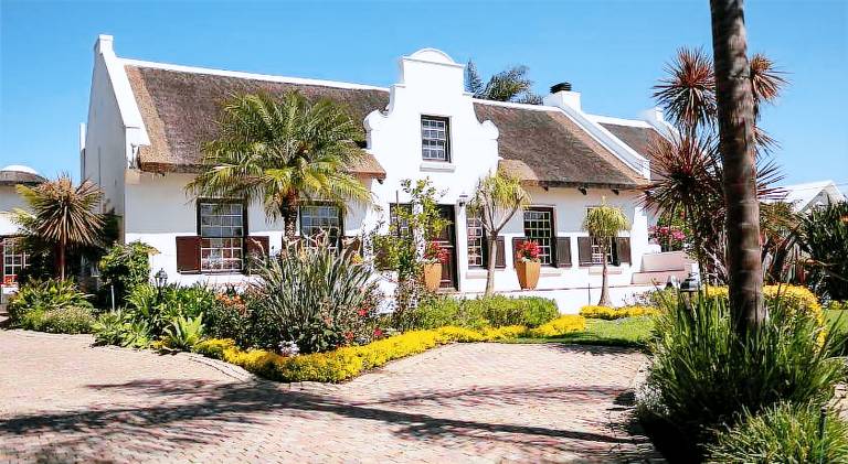 Cape Village Lodge
