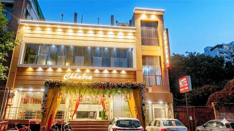 Chhabra Hotel Kanpur