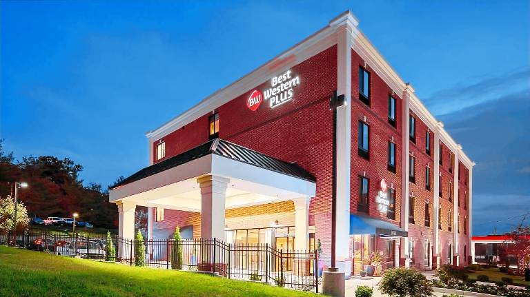 Best Western Plus College Park Hotel