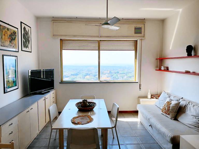 Child-friendly nice rental apartment | Water view | Beach nearby | Pets are welcome — photo 3