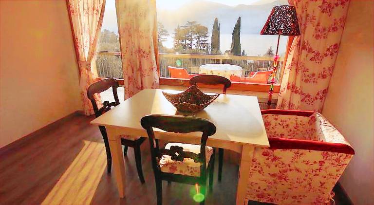 Apartment with pool in Malcesine