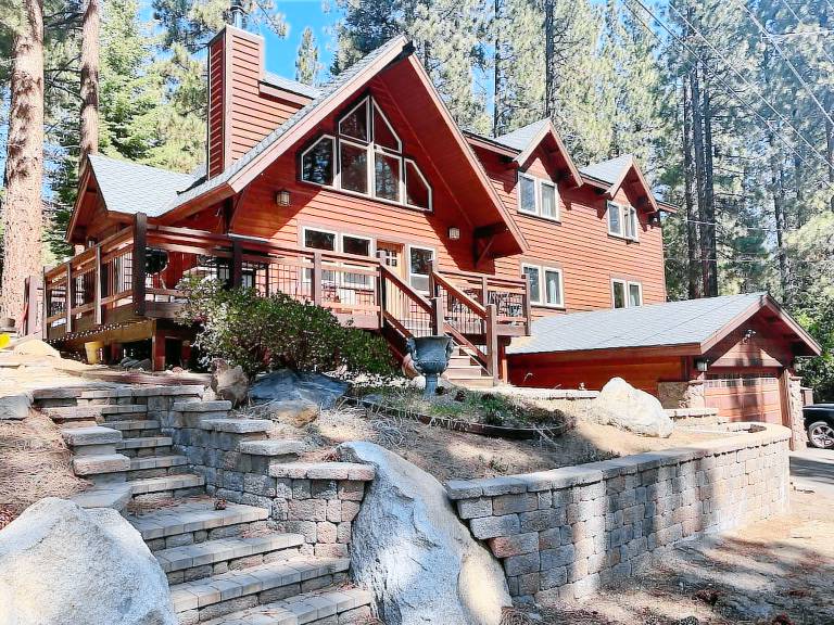 House  Tahoe Valley