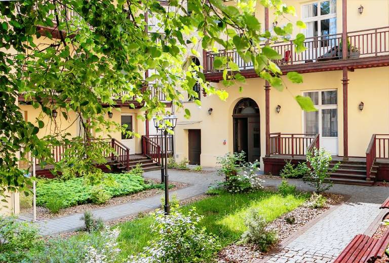 Serviced apartment with patio | Next to Main Square — photo 5