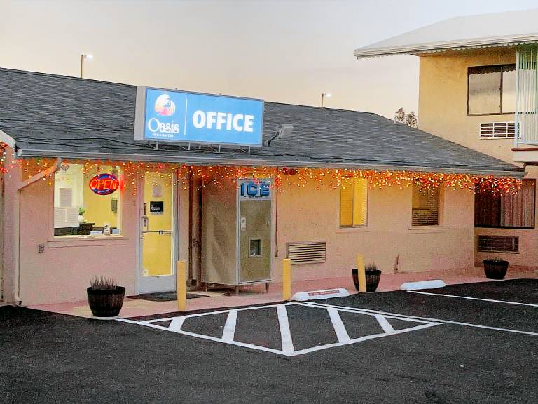 Howard Johnson by Wyndham Ridgecrest, CA — photo 2