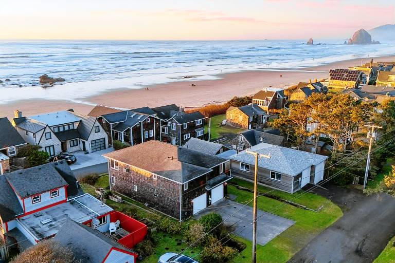 House  Cannon Beach