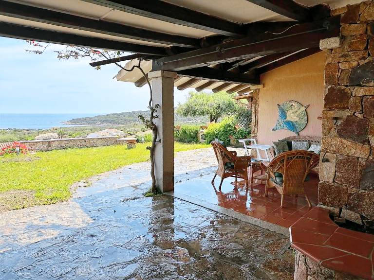 Vacation home with terrace, fast internet & grill | Sea view in San Teodoro