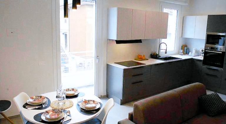 Apartment with terrace — photo 4