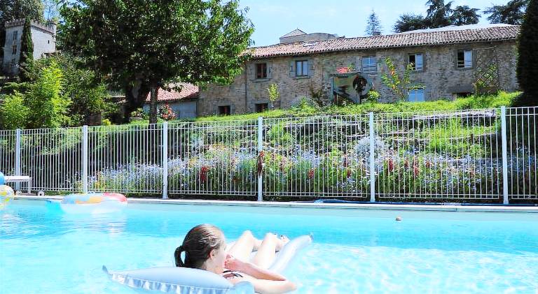 House with private pool, garden & patio — photo 3