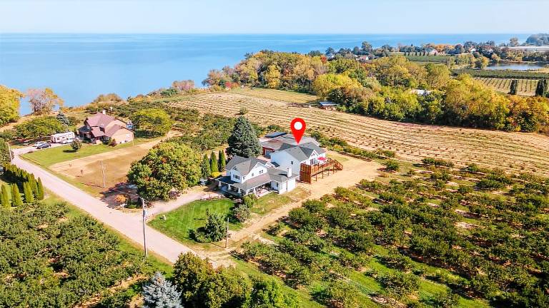 Farmhouse  Beamsville